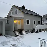 Coastal Comfort Ure Feriehus Vestvagoy
