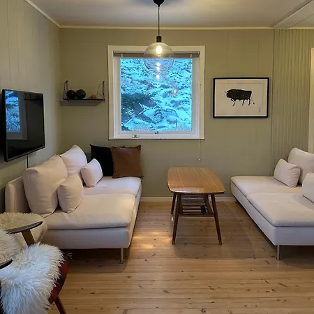 Coastal Comfort Ure * Vestvagoy