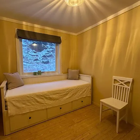 Coastal Comfort Ure Vestvagoy